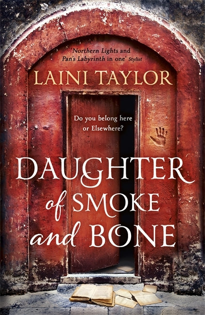 DAUGHTER OF SMOKE AND BONE