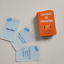 CARTAI COMHRA TRI GHAEILGE